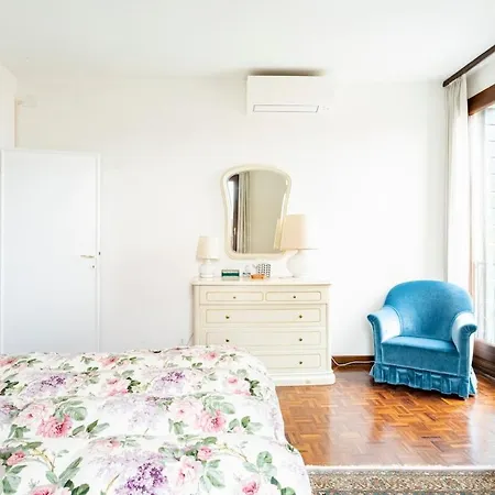 Apartment Charming In Zattere Venice
